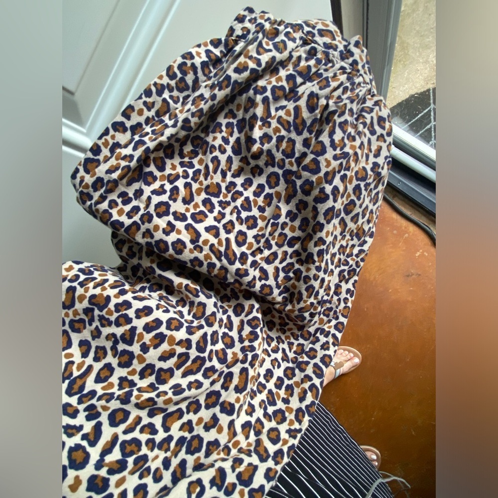 Crown & Ivy 2X Womens Navy And Brown Animal Print Long Sleeve Blouse Neck Tie - Picture 6 of 6